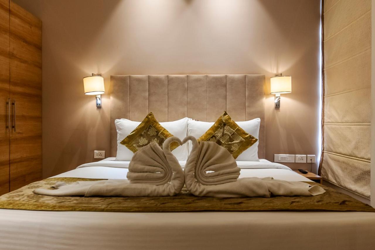 Celebrant Hotel Βαρανάσι Εξωτερικό φωτογραφία