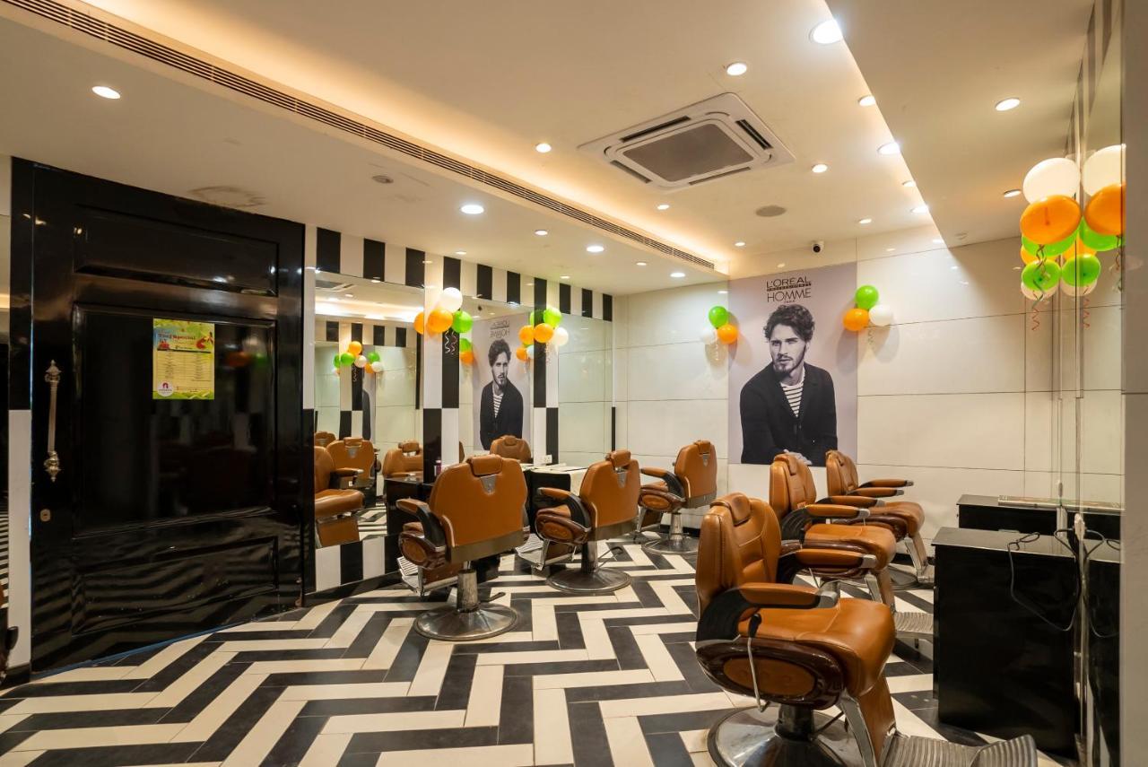 Celebrant Hotel Βαρανάσι Εξωτερικό φωτογραφία